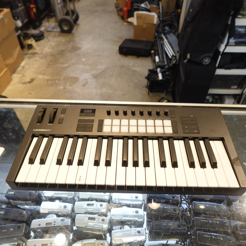 Used Novation Launchkey 37 | DAW controller | U8