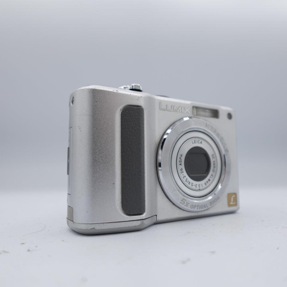 Used Panasonic Lumix DMC-LZ8 Digital Point and Shoot Camera | Silver | U8