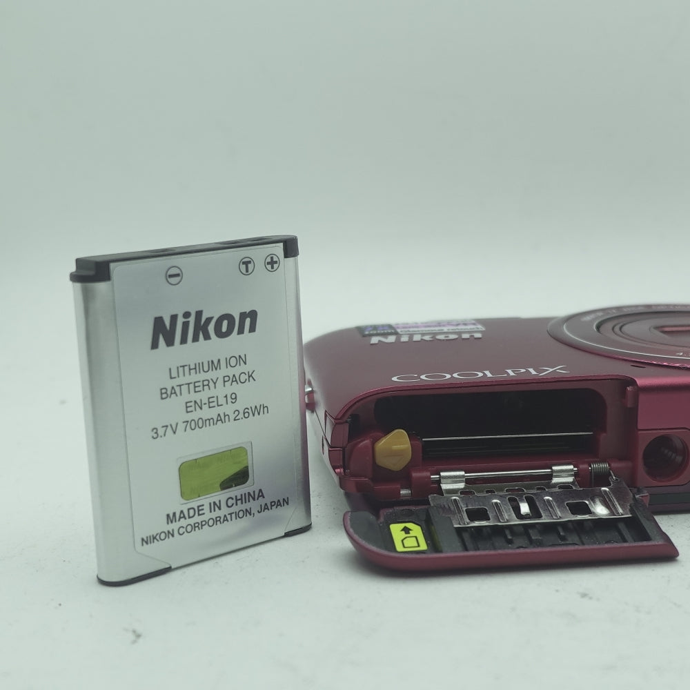 Used Nikon CoolPix S3500 | Red | U8