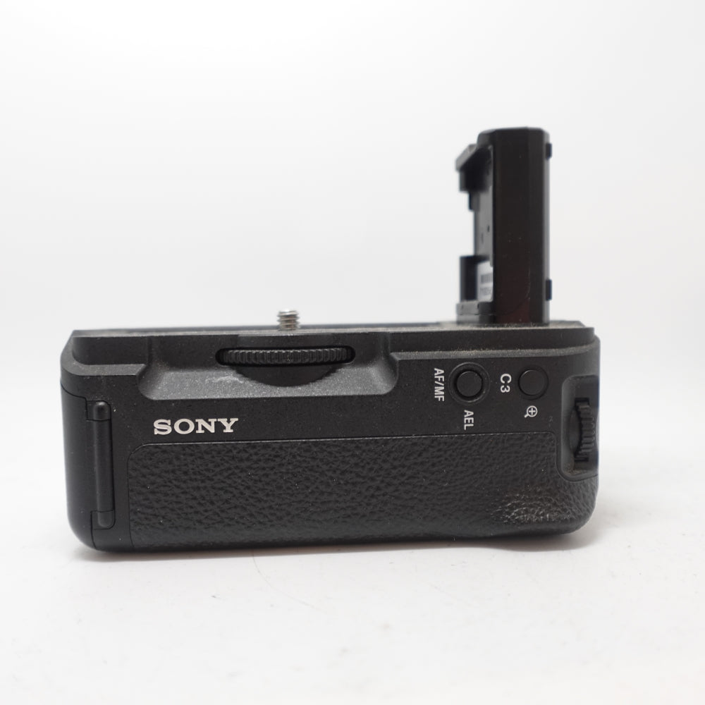 Used Sony VG-C2EM Vertical Battery Grip | Black | U9