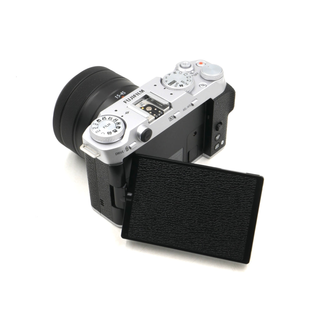 FUJIFILM X-M5 Mirrorless Camera with XC 15-45mm f/3.5-5.6 Lens | Silver **OPEN BOX**