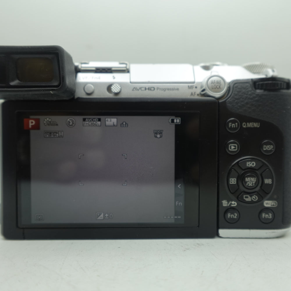 Used Panasonic Lumix DMC-GX7 | Chrome | U8