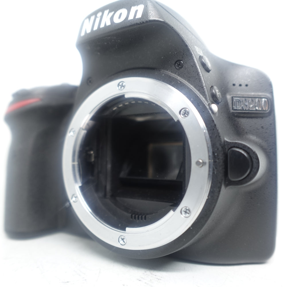 Used Nikon D3200 | Black | U8