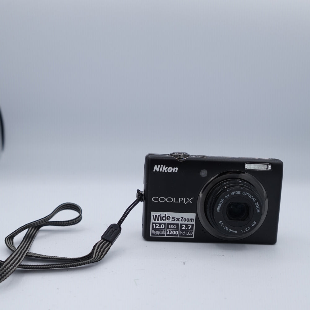 Used Nikon Coolpix S570 Digital Point and Shoot Camera | Black | U9