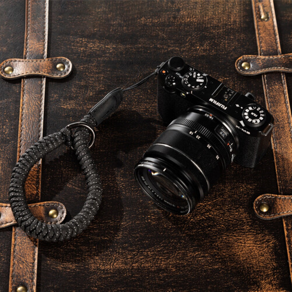 SmallRig Universal Braided Wristband | Black