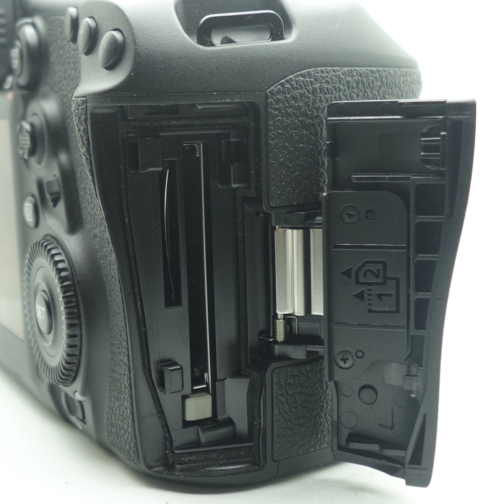 Used Canon 5D Mark IV | U8