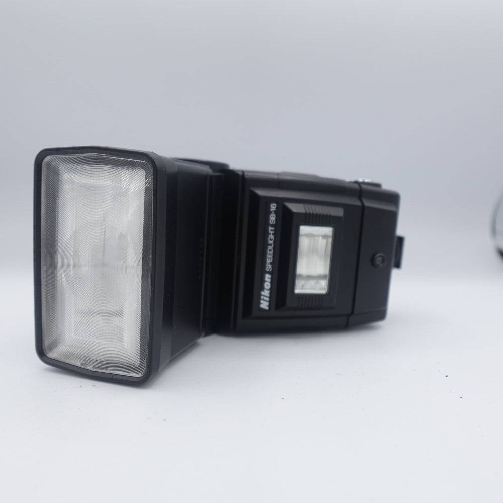 Used Nikon Speedlight SB-16 Flash | Black | U9
