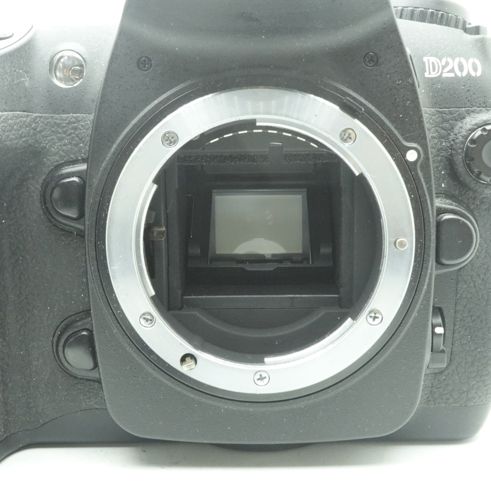 Used NIkon D200 DSLR | U8