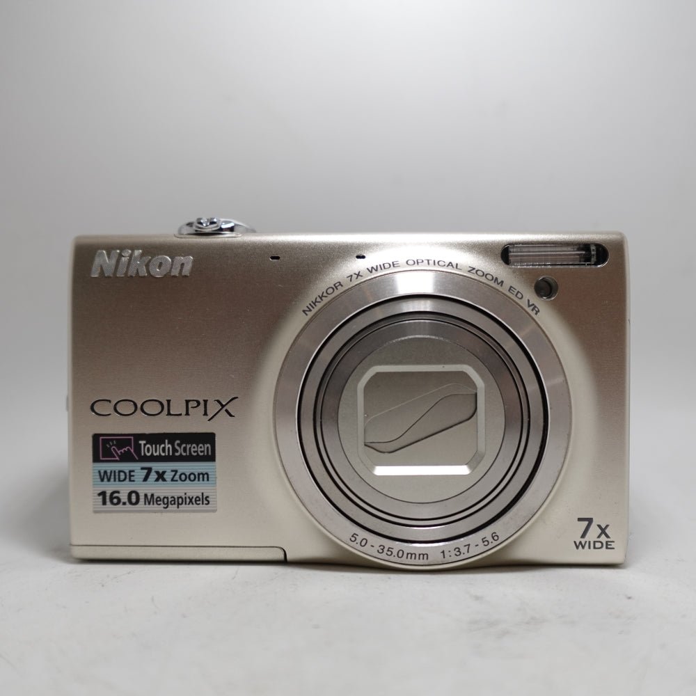 Used Nikon CoolPix S6100 | Silver | U8