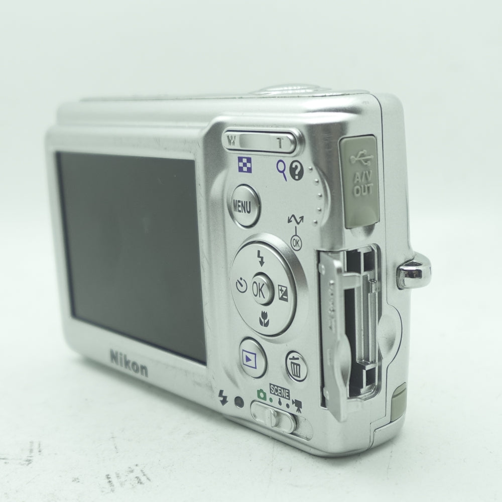 Used NIkon Coolpix L12 | Silver | U8