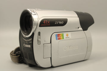 Used Canon ZR 960 Mini DV Camcorder Used Very Good