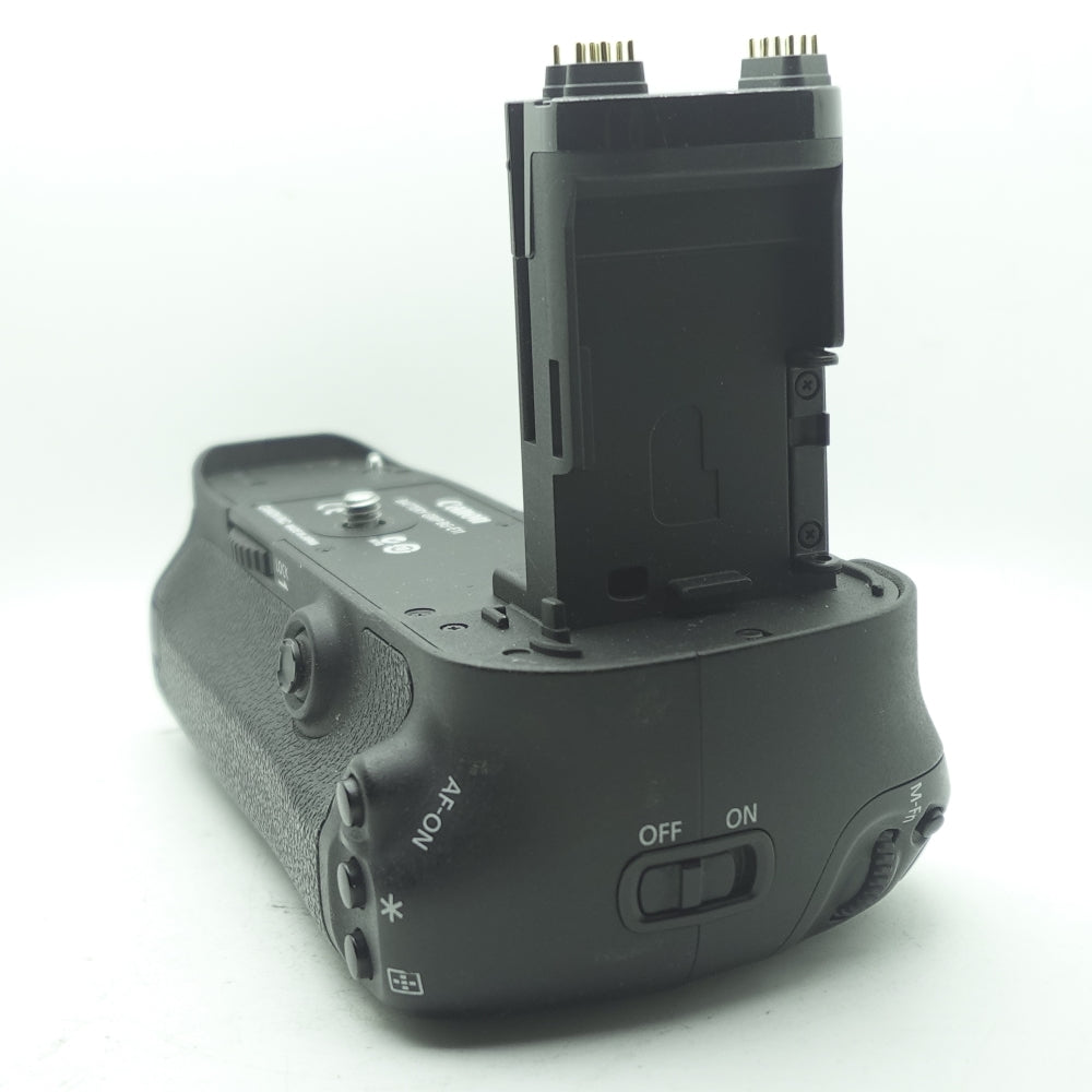Used Canon BG-E11 | Black | U9
