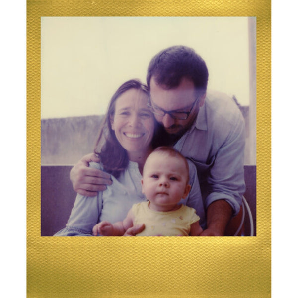 Polaroid Color i-Type Instant Film | Golden Moments Edition, 16 Exposures