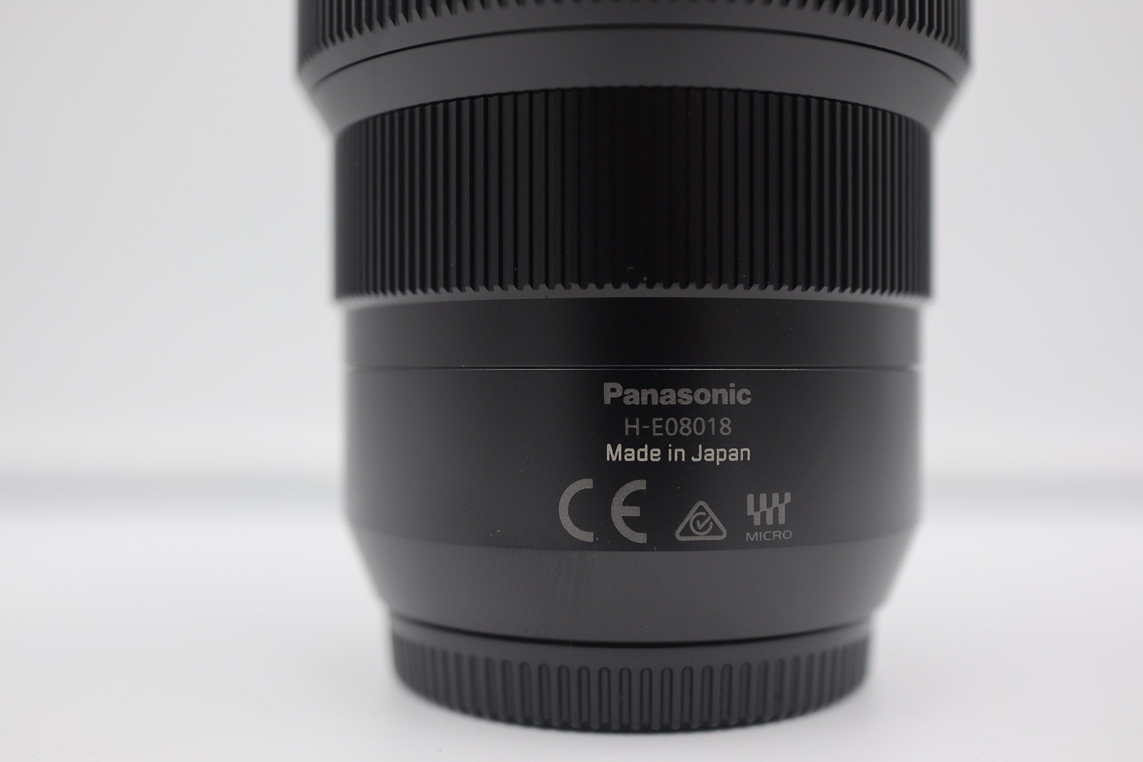 Canon EF 100mm f/2.8L Macro IS USM