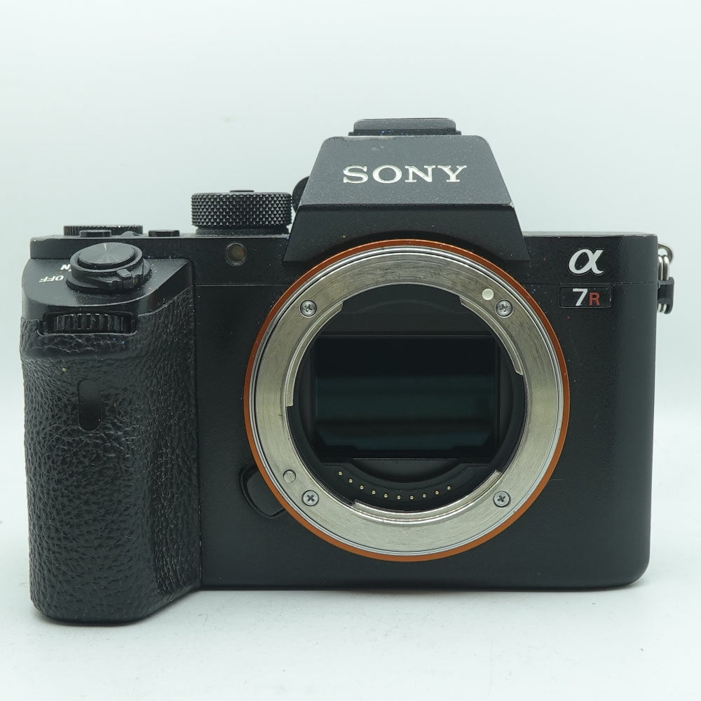 Used Sony A7R2 | Black | U8