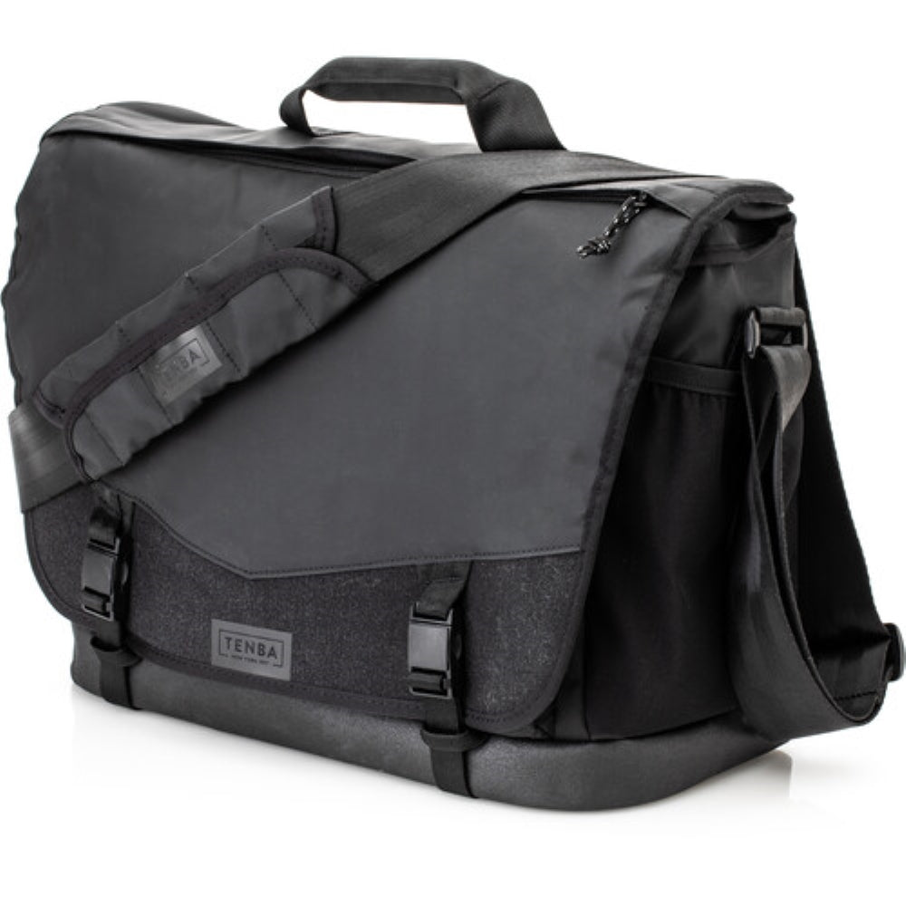 Tenba DNA 16 Pro Camera Messenger Bag | Black