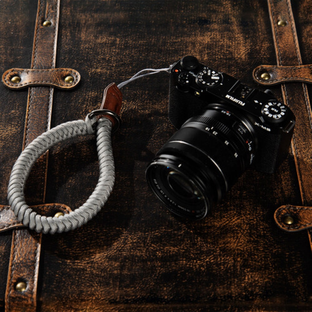 SmallRig Universal Braided Wristband | Gray