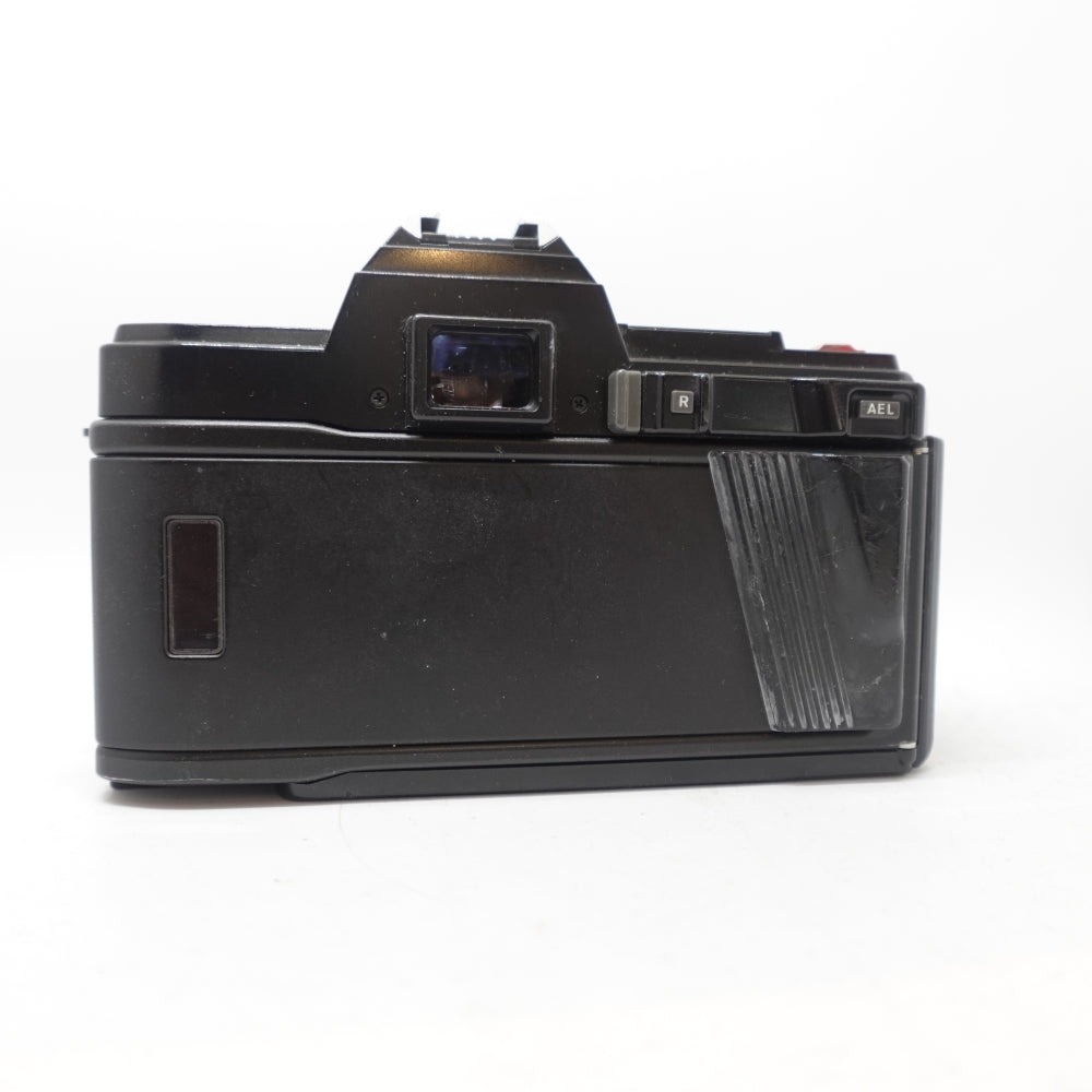 Used Minolta Maxxum 7000 35mm SLR Camera Body | Black | U9