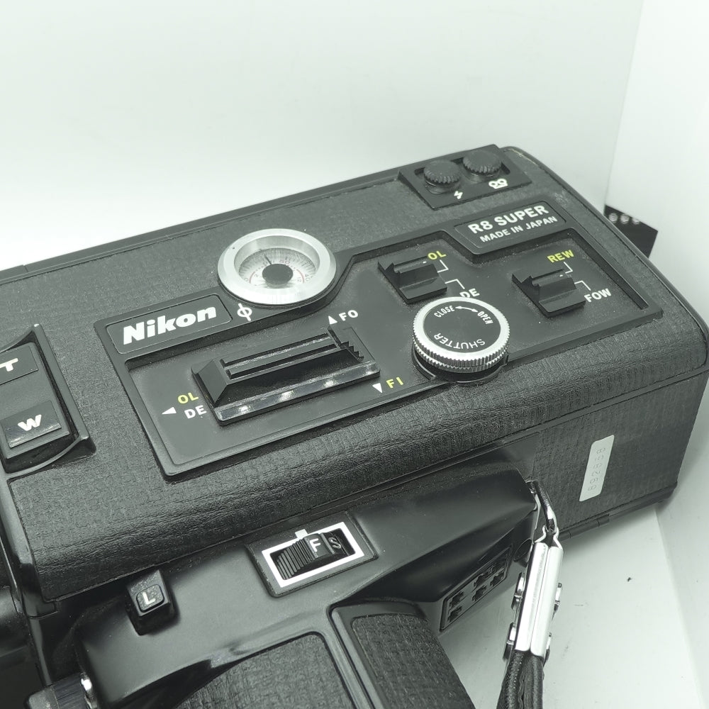 Used Nikon R8 | Black | Super8 | U9