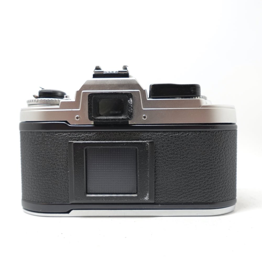 Used Nikon FG 35mm SLR Camera Body | Chrome | U7