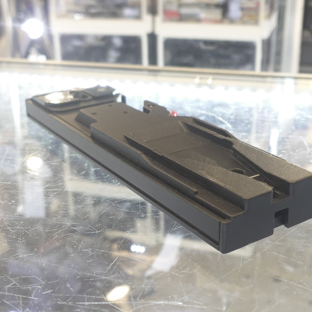 Used Axler Quick Release VCT-Style Plate | U8
