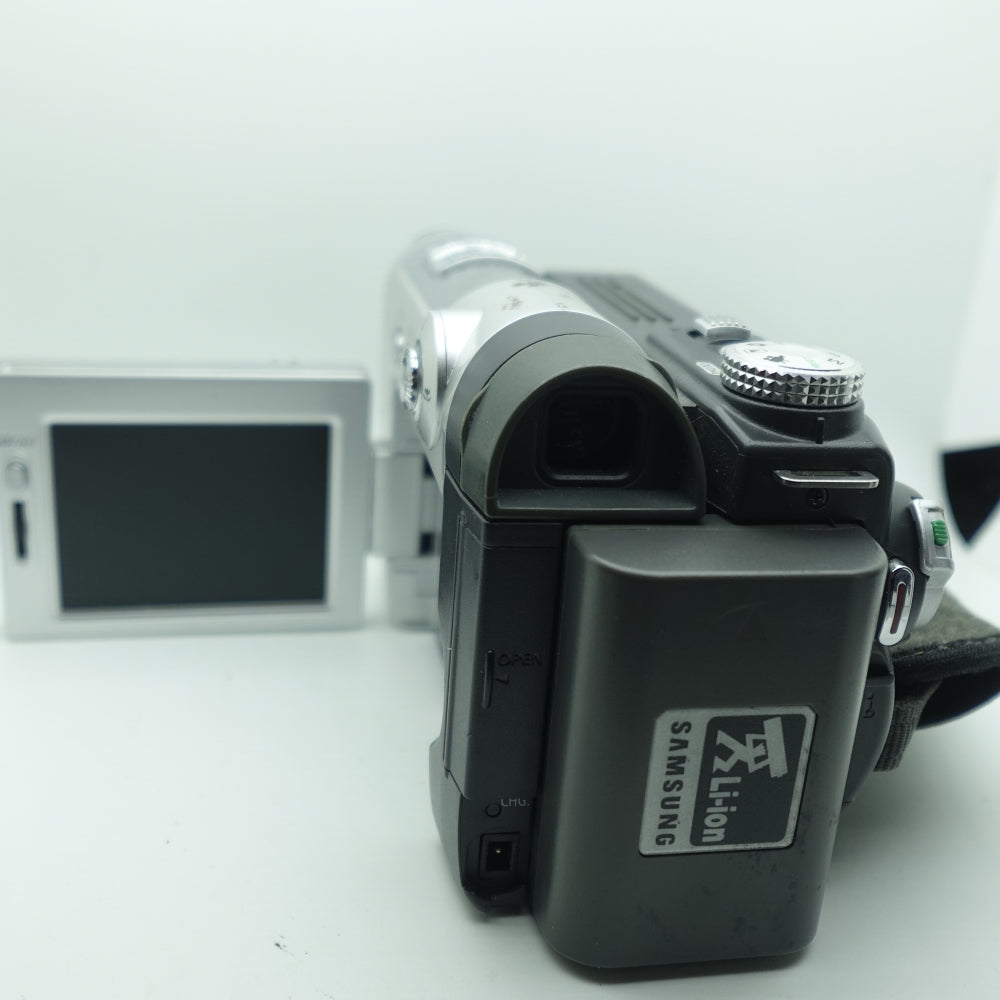 Used Samsung SC-D6550 | Silver | MiniDV | U7