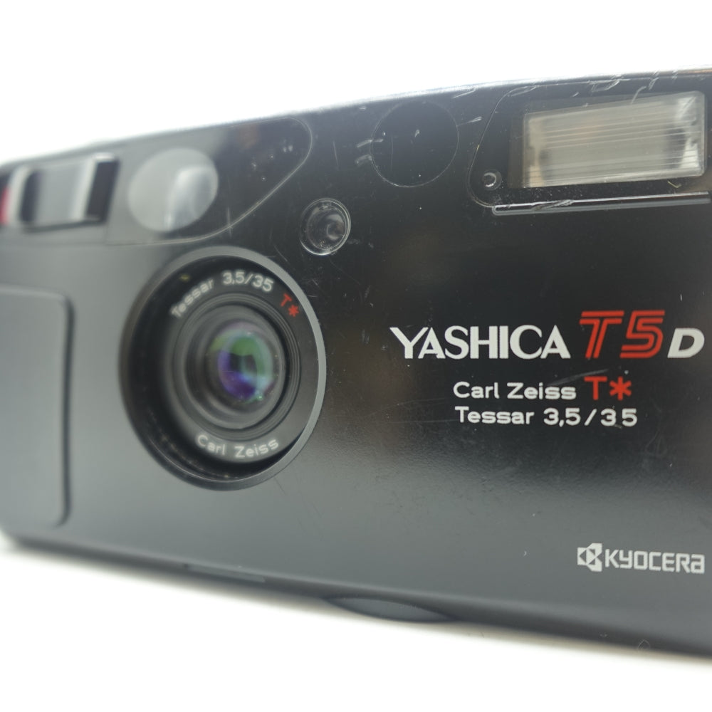 Used Yashica T5D | Black | U8
