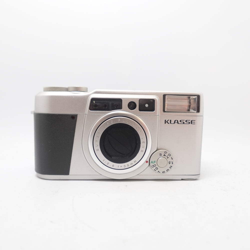 Used Fujifilm Klasse 35mm Point and Shoot Camera | Silver | U9