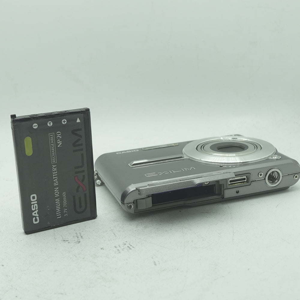 Used Casio Exilim EX-S500 | Silver | U8