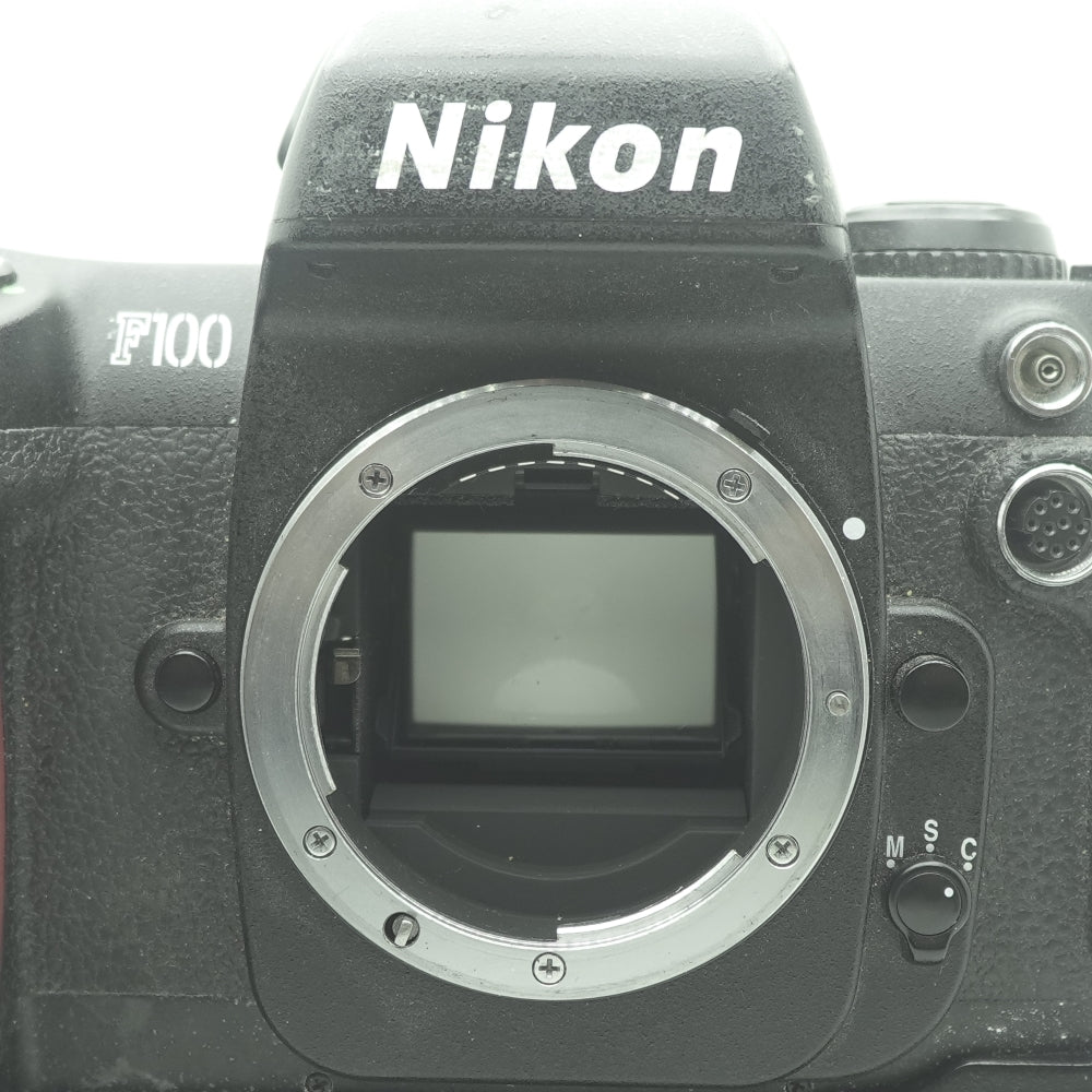 Used Nikon F100 W/ MB-15 Battery Grip | U8