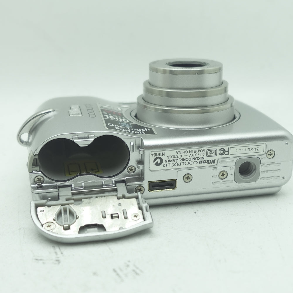 Used NIkon Coolpix L12 | Silver | U8