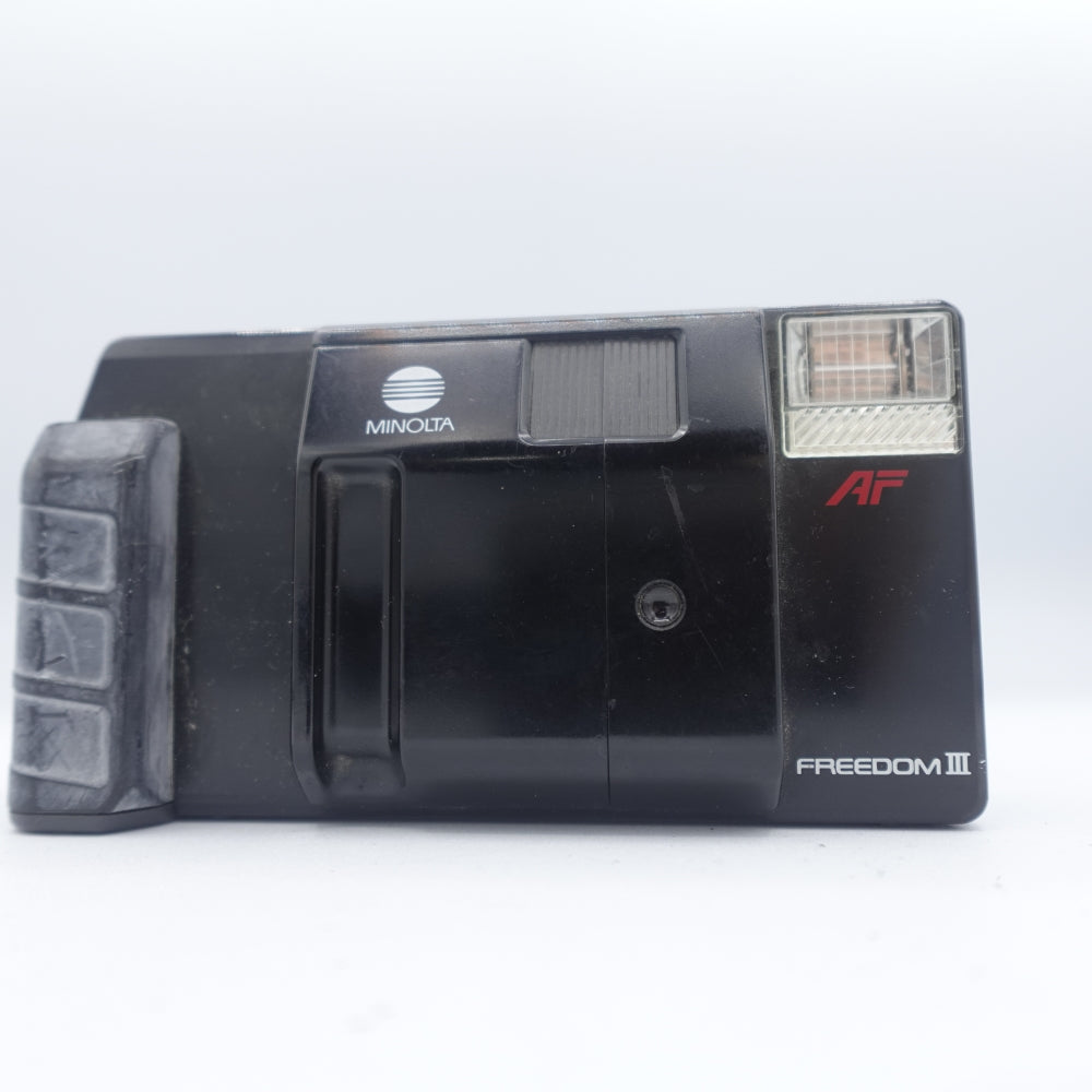 Used Minolta Freedom III 35mm Point and Shoot Camera | Black | U9