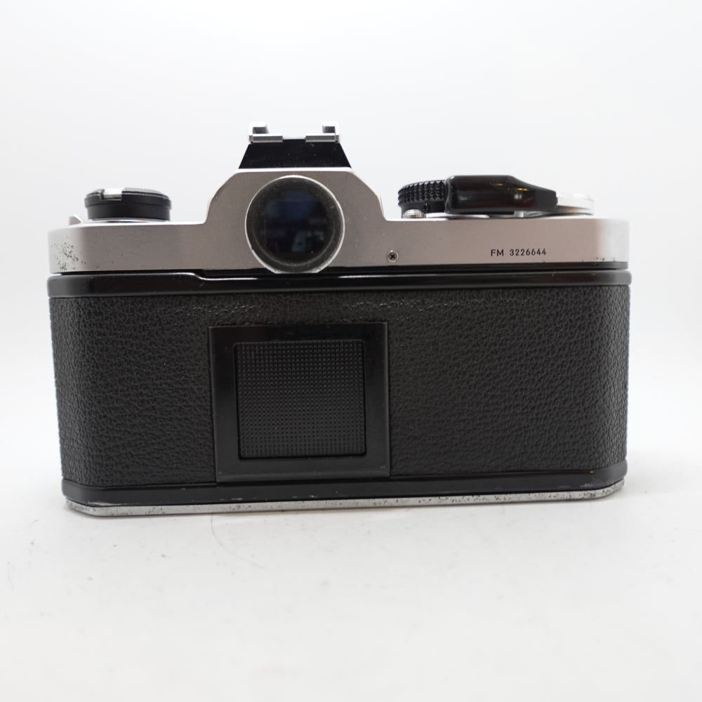 Used Nikon FM 35mm Camera | Chrome | U8