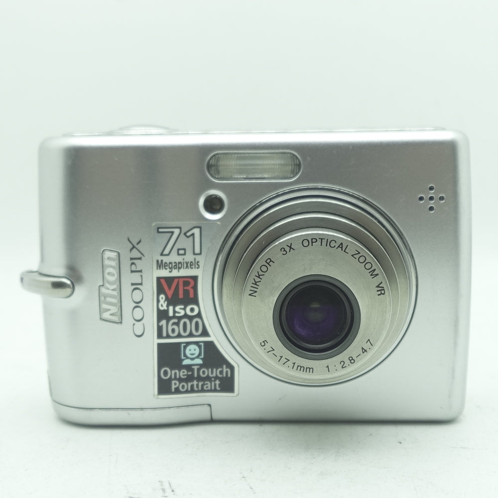 Used NIkon Coolpix L12 | Silver | U8