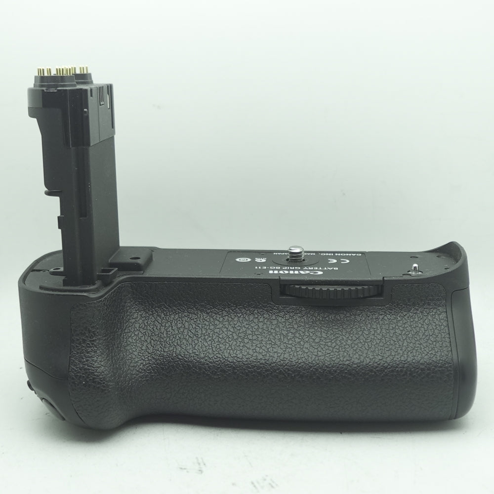 Used Canon BG-E11 | Black | U9
