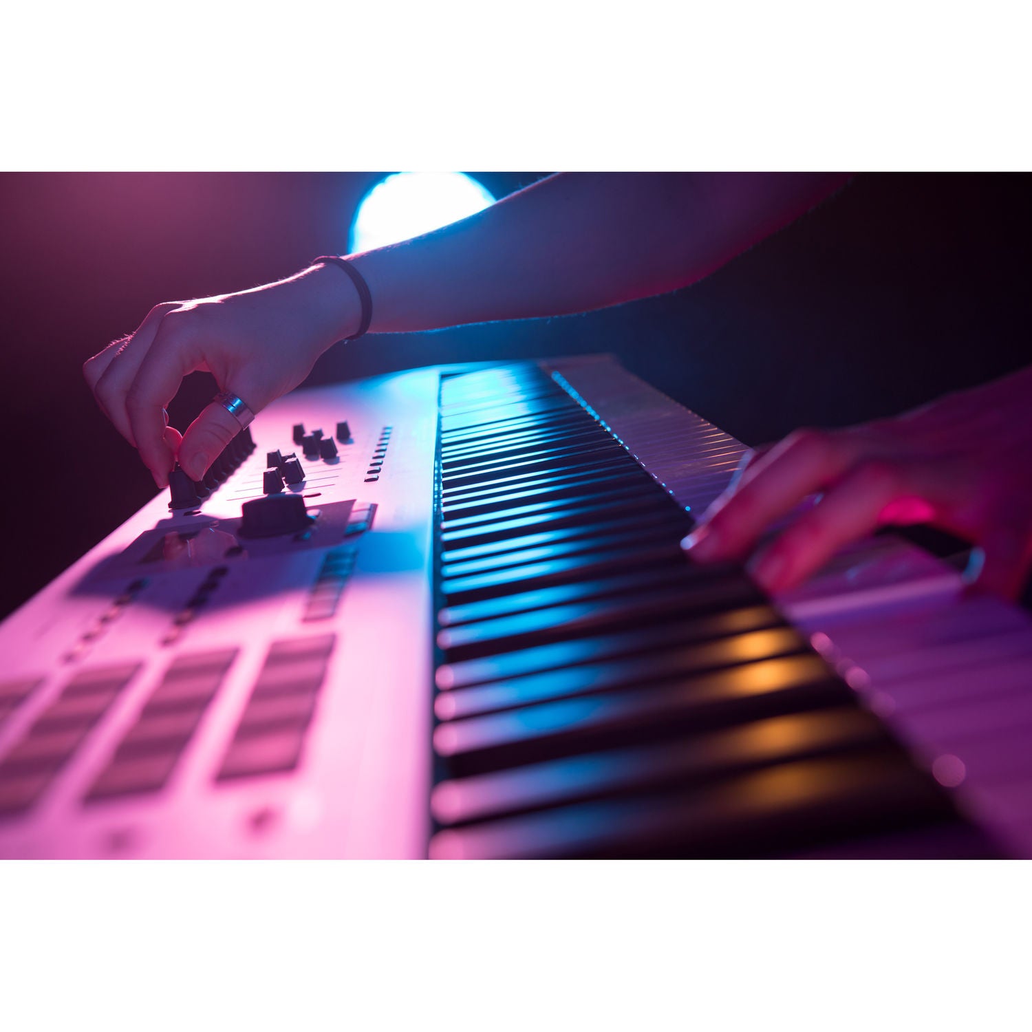Arturia KeyLab 88 MkII Hammer-Action MIDI Controller and Software | White