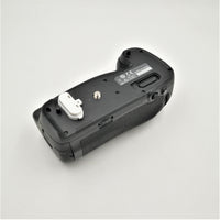 Nikon MB-D17 Multi Battery Power Pack **USED GOOD**