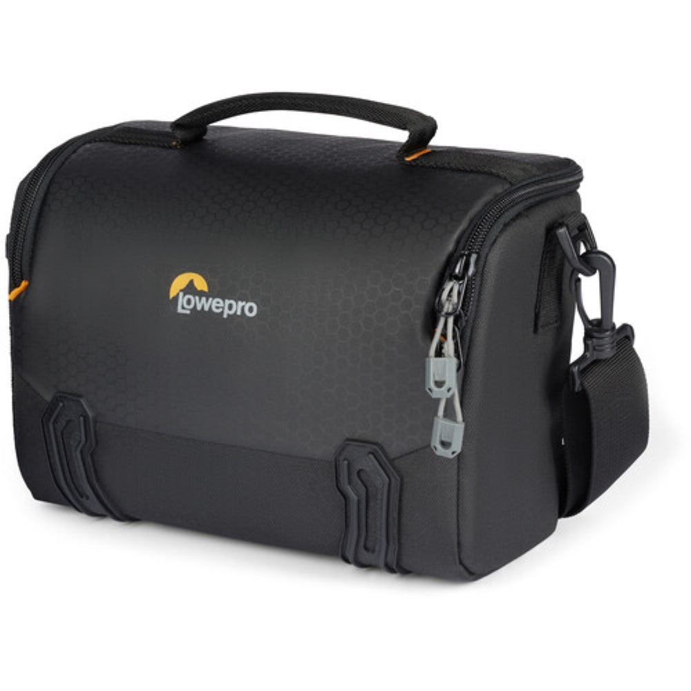 Lowepro Adventura SH 140 III Shoulder Bag | Black