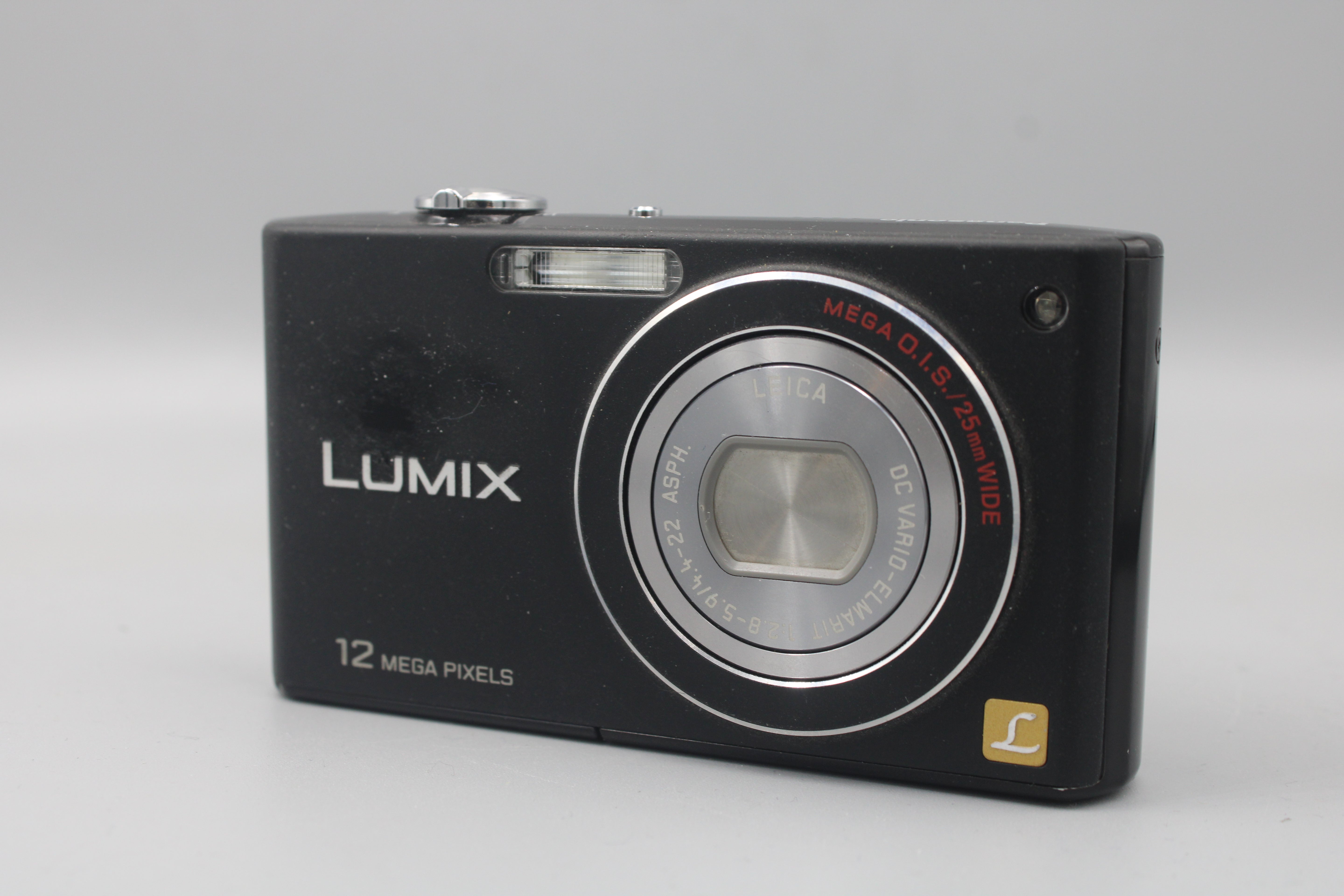 Used Panasonic Lumix FX48 12MP Used Very Good