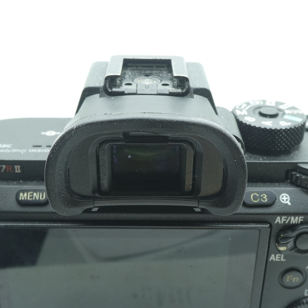 Used Sony A7R2 | Black | U8