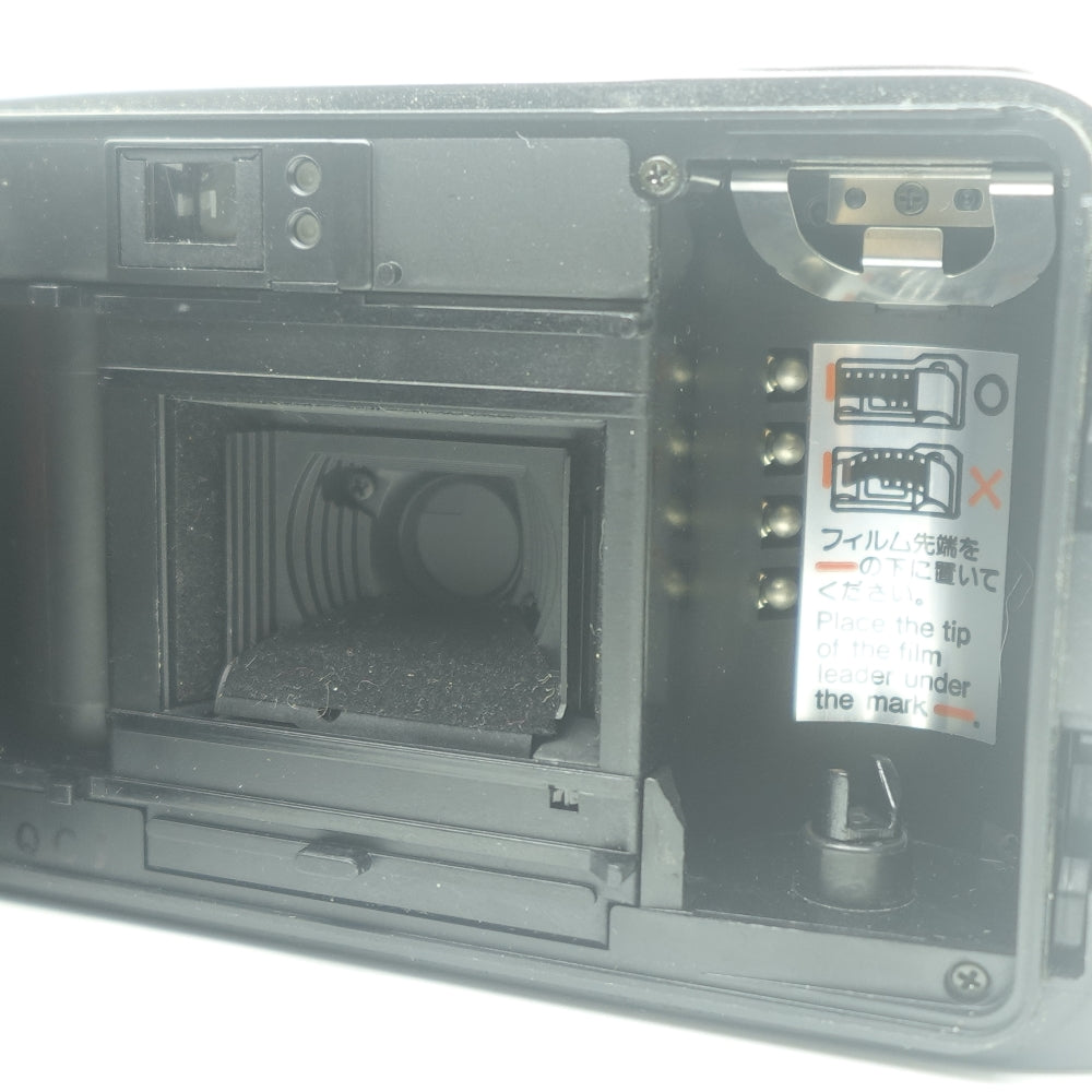 Used Yashica T4 | 35mm | f/3.5 | Black | U8+