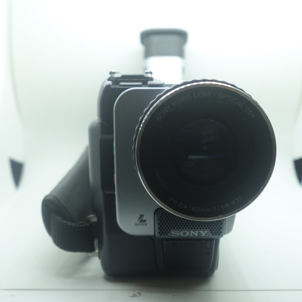 Used Sony digital Handycam DCR-TRV230 | 8mm | Silver | U8