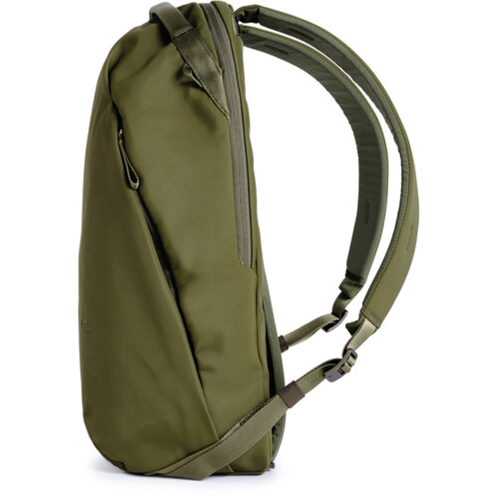 Urth Norite 24L Modular Backpack | Green