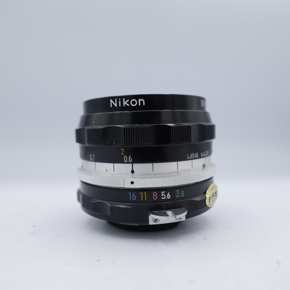 Used Nikon Nikkor-H Non-AI Auto 28mm f/3.5 SLR Lens | Black | U9