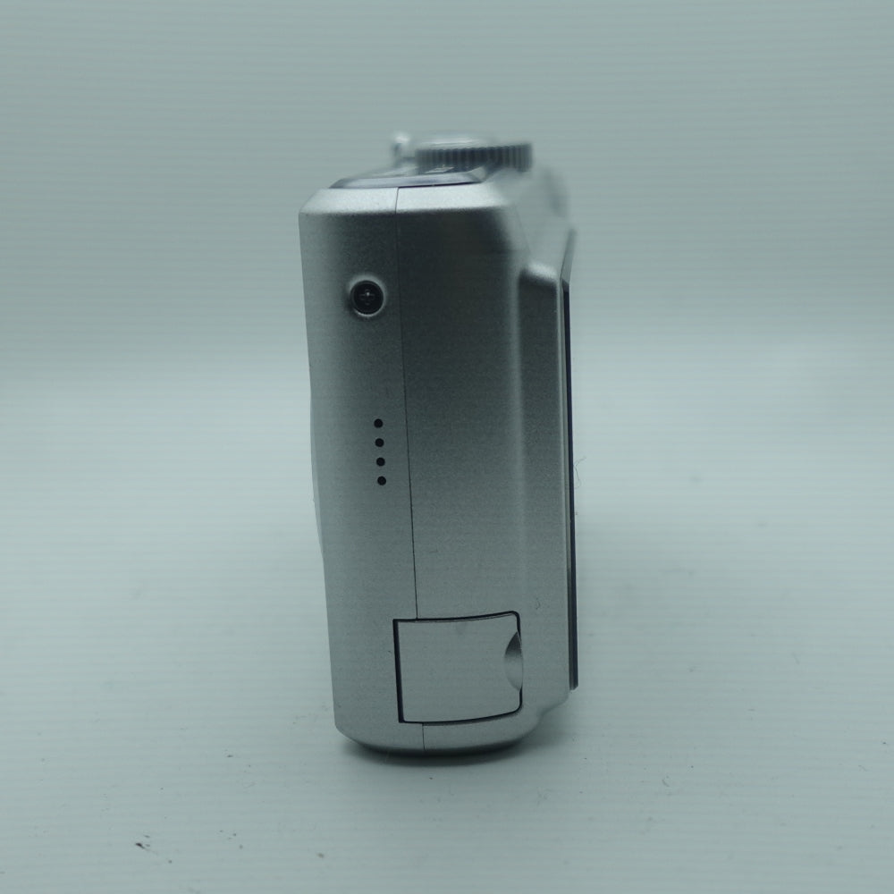 Used Panasonic Lumix DMC-FH6 | Silver | U8