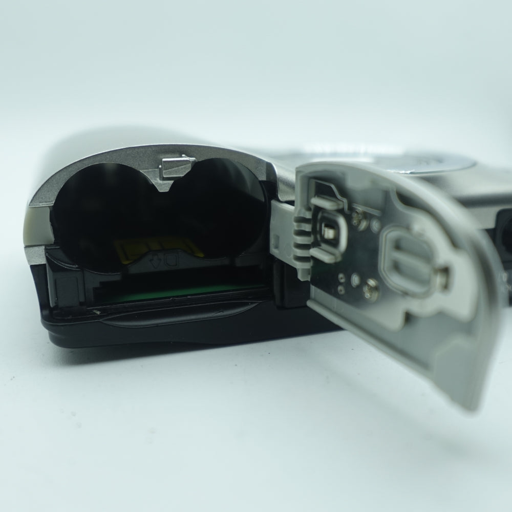 Used Nikon Coolpix A10 | Grey | U8