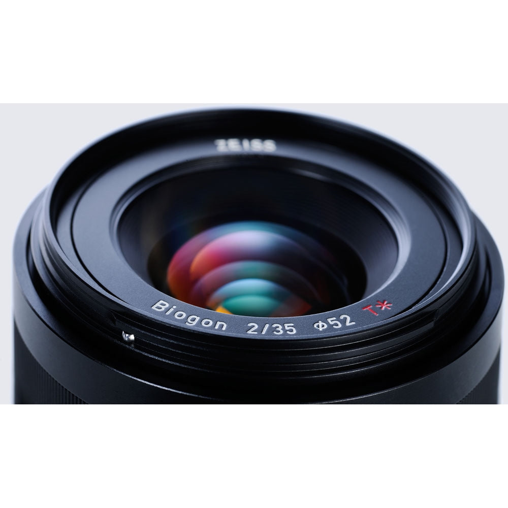 ZEISS Loxia 35mm f/2 Lens | Sony E-Mount