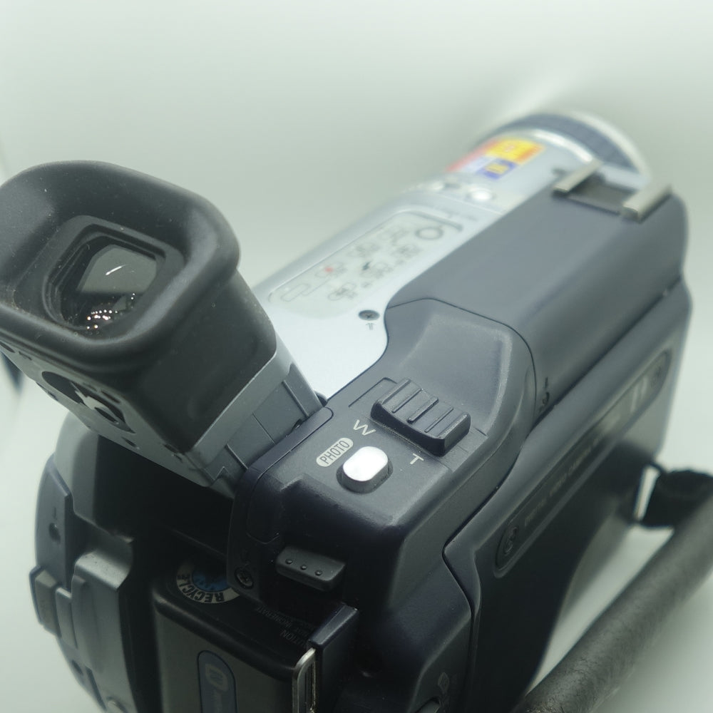 Used Sony digital Handycam DCR-TRV230 | 8mm | Silver | U8