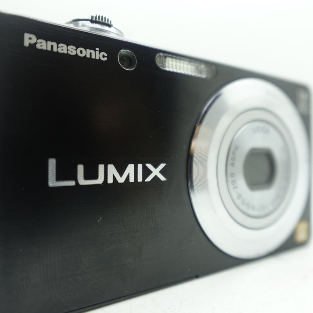 Used Panasonic Lumix DMC-FH2 - U8
