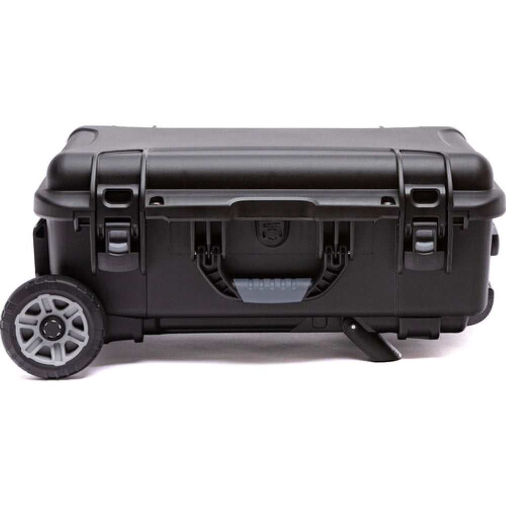 Nanuk 935 Hard Case with Heavy-Duty Wheels & Padded Dividers | 28.5L